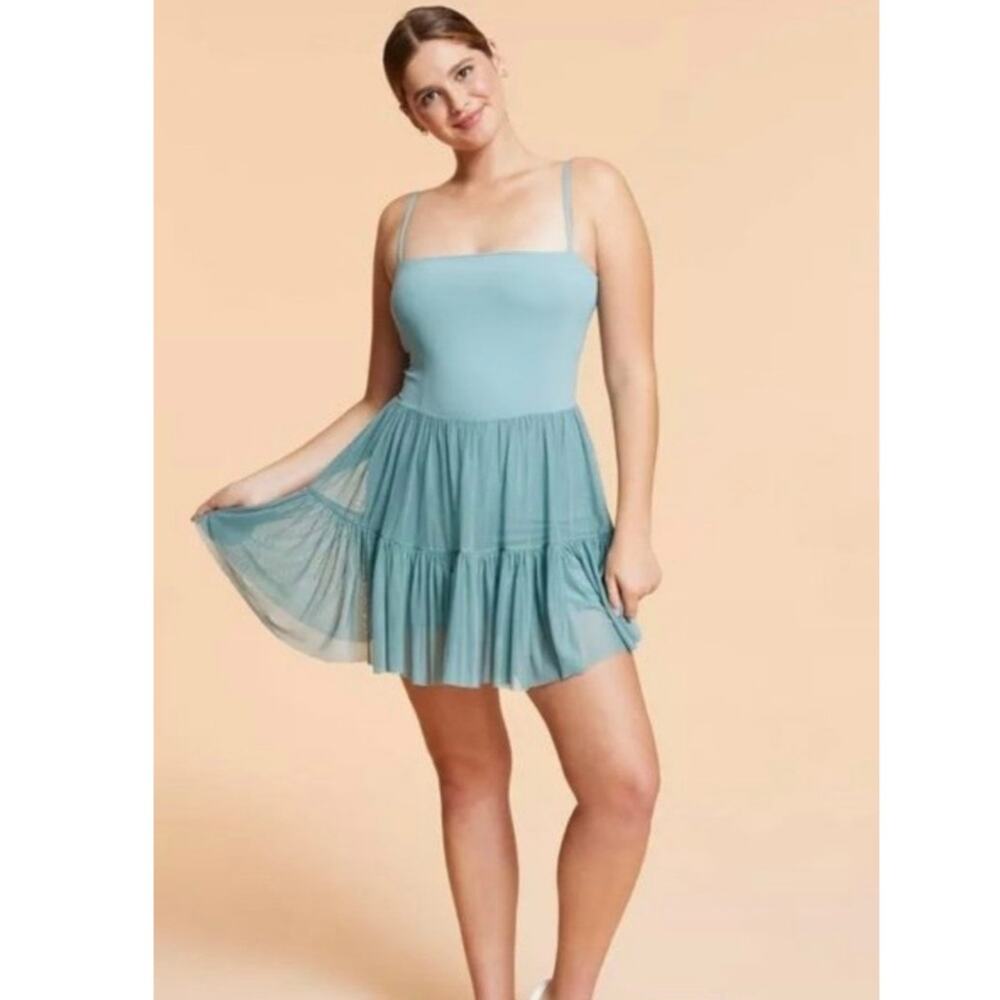 Blogilates Ballerina Active Dress in cameo blue size XL